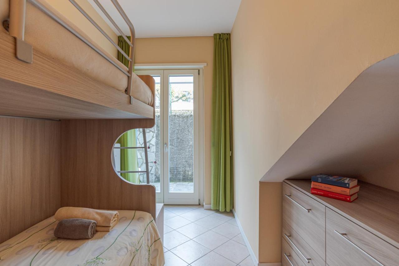 Lake Como Apartment With Balcony And Private Parking Ossuccio Exteriör bild
